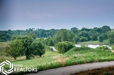 2313 Lake Trail