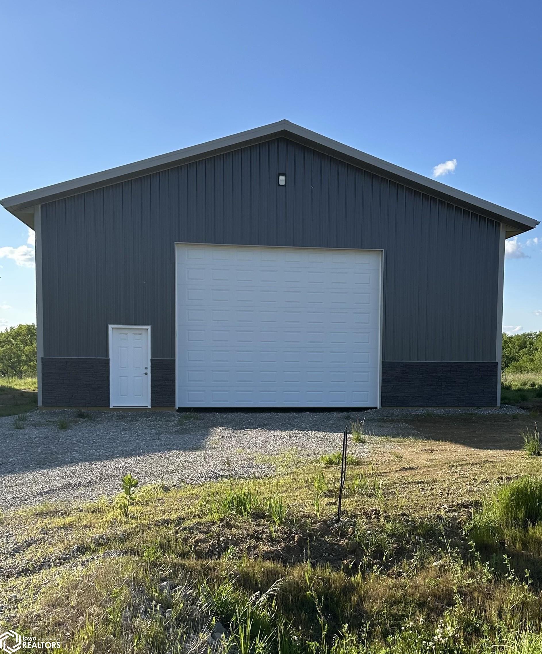 Image 1 Image 1