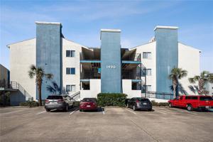 1490 HARBOR Drive