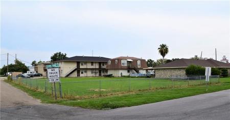 LIVE OAK Street