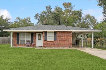 3835 ARROWHEAD Drive