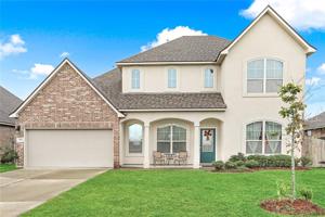 368 E LAKE Drive