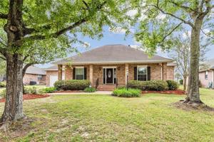 49 OAK TREE Drive