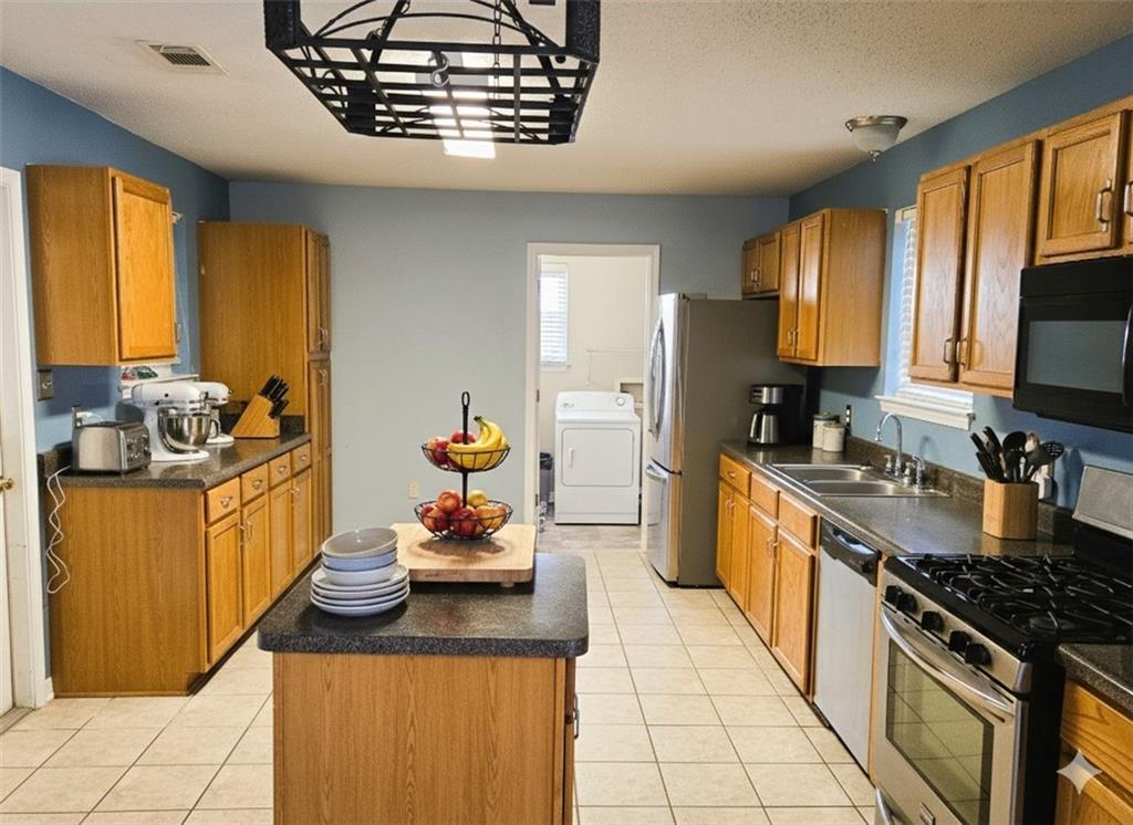 Image 3: Kitchen Virtual Staged