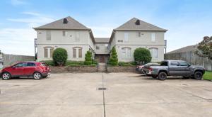 4512 PONCHARTRAIN Drive