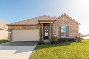 716 LAKESHORE VILLAGE Drive