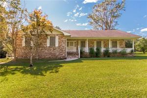 1644 LOUIS Lane
