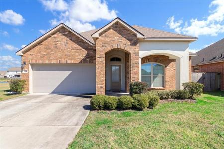 144 E LAKE Court