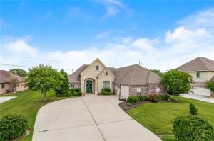 301 E AUGUSTA Lane