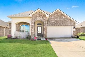 353 E LAKE Drive