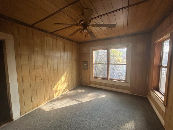 Image 2: Living Room