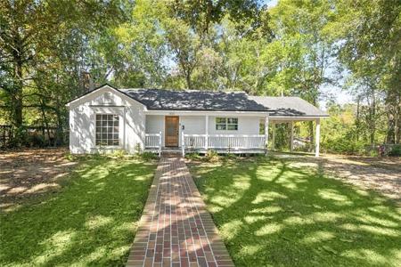 803 NORTH BORDER Drive