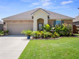 462 WEST LAKE Drive