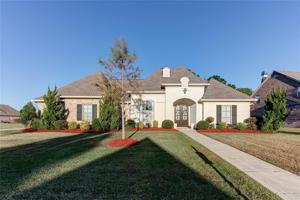 208 MASTERS POINT Court