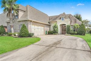 222 CYPRESS LAKES CIRCLE Circle