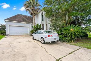 31 OAK TREE Drive