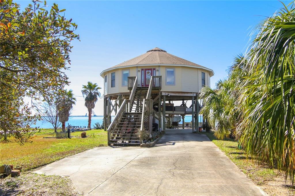 323 CARR Drive, Slidell, LA lhrmls01033005