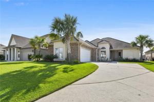 612 LAKESHORE VILLAGE Drive