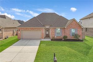 760 LAKESHORE VILLAGE Drive