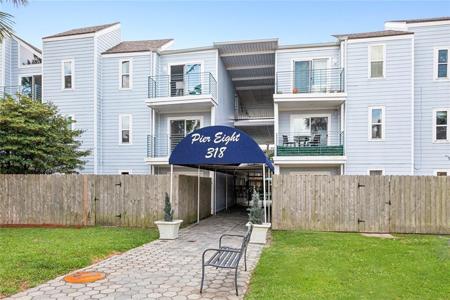 318 LAKE MARINA Avenue