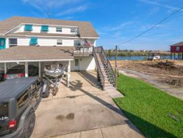 266 LAKEVIEW Road