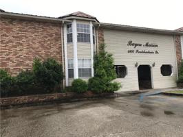 4800 PONTCHARTRAIN Drive