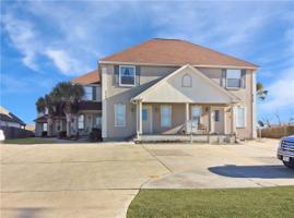 4704 PONTCHARTRAIN Drive