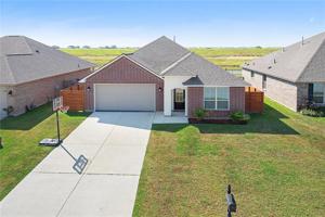 325 E LAKE Drive