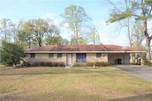 303 BANKSTON Drive