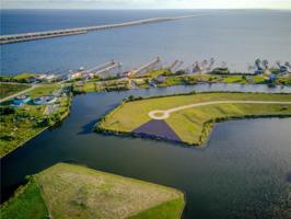 CLIPPER ISLAND Road