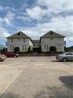 4512 PONTCHARTRAIN Drive