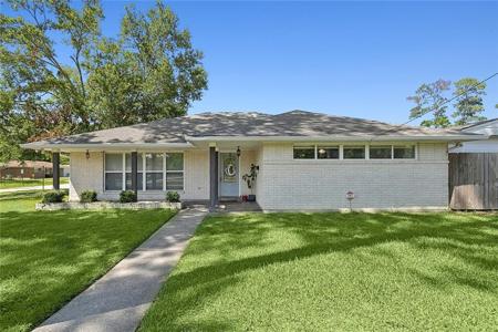 304 WESTCHESTER Place