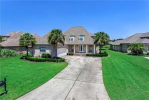 457 E HONORS Court