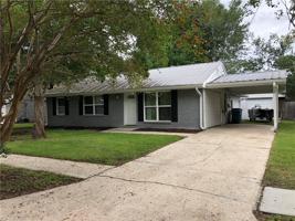201 W CAMELLIA Drive