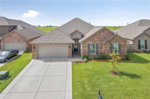 317 E LAKE Drive