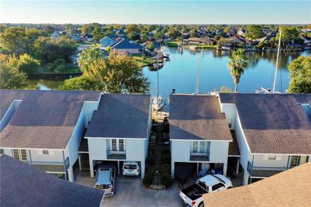 732 MARINA Drive