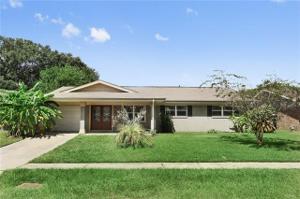 3711 ARROWHEAD Drive