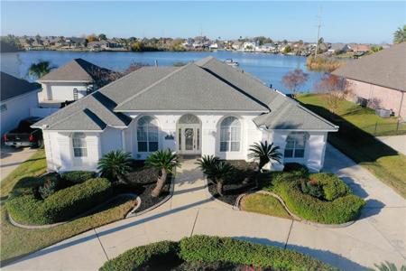 1114 CLIPPER Drive