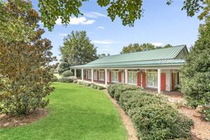 916 GREAT SOUTHERN Drive
