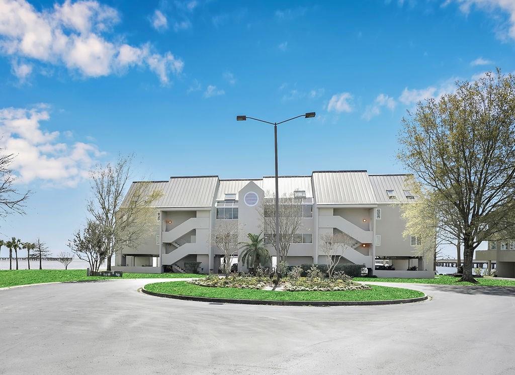 402 MARINERS ISLAND, Mandeville, LA lhrmls00457900