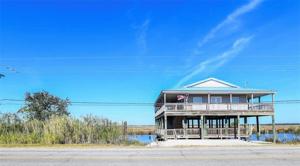 4761 PONTCHARTRAIN Drive