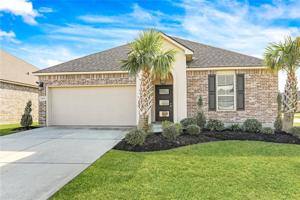 660 LAKESHORE VILLAGE Drive