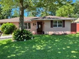 376 HICKORY Drive