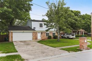 4005 PARKBROOK Circle