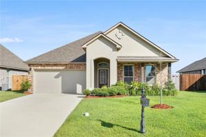 277 E LAKE Drive