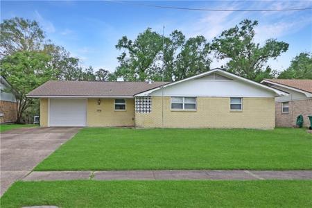 3738 ARROWHEAD Drive