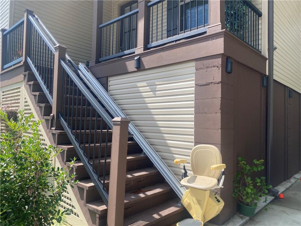 Image 2: Stairlift can stay or be removed