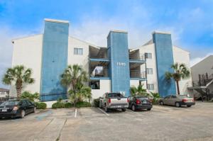 1580 HARBOR Drive