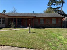5 FORESTWOOD Court