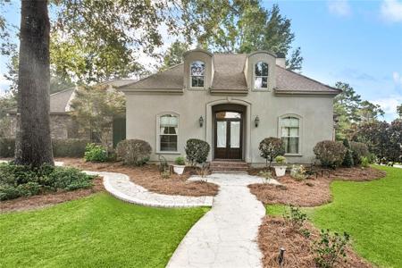 502 NORTHWOODS Drive